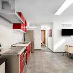 Fairways Heated Pool Apartment *